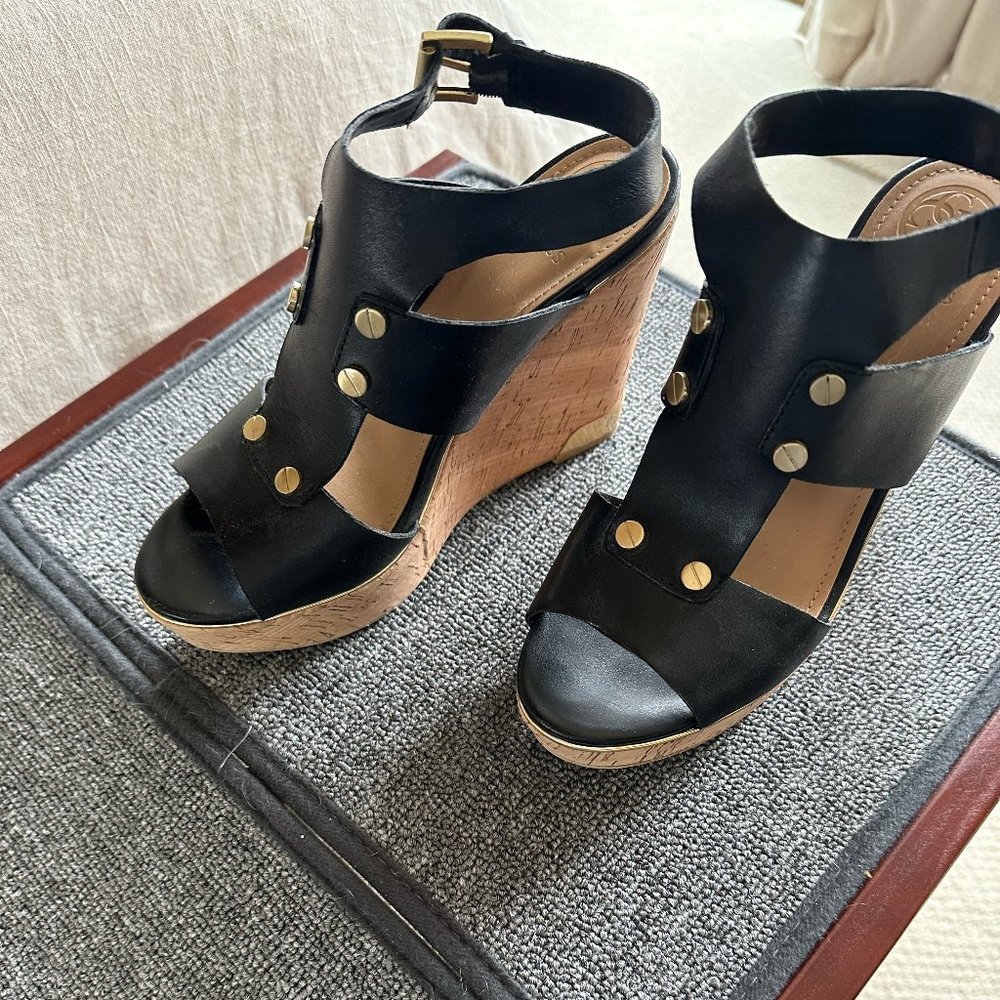 Guess high heeled sandal